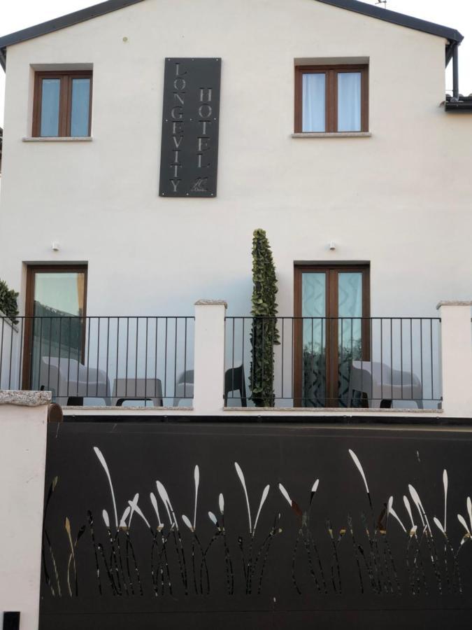 Longevity Hotel Tortolì Buitenkant foto