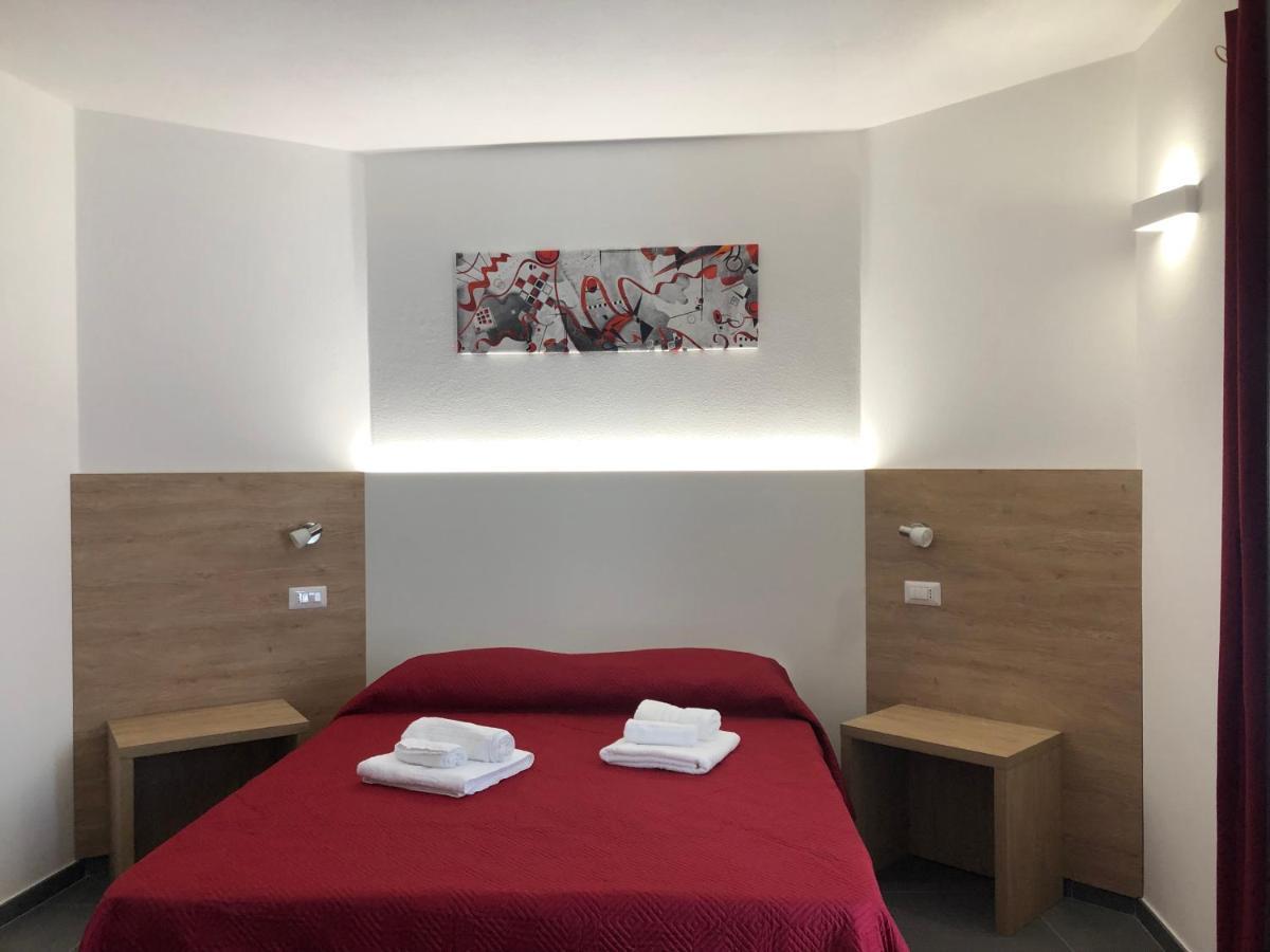 Longevity Hotel Tortolì Buitenkant foto