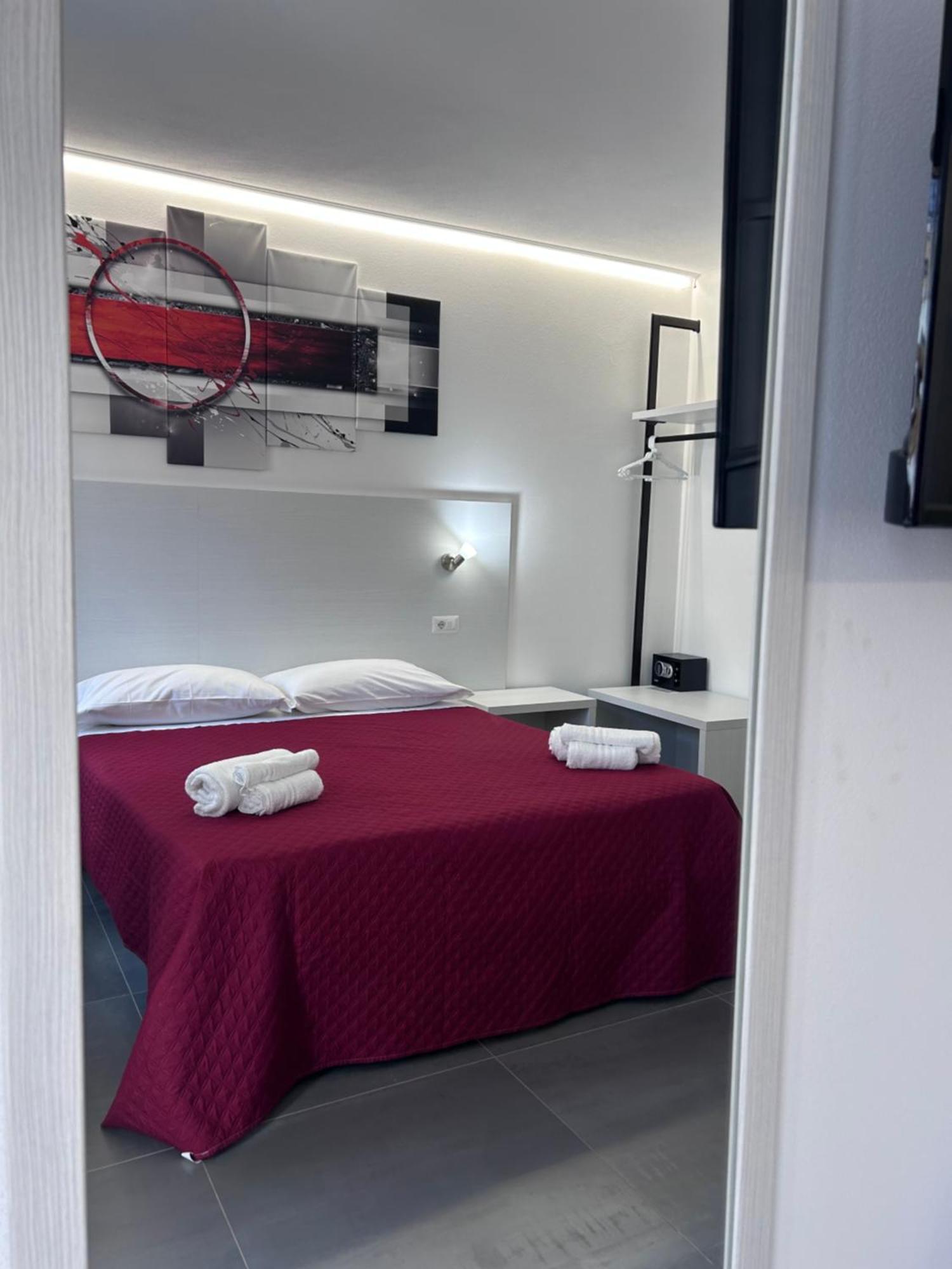 Longevity Hotel Tortolì Buitenkant foto