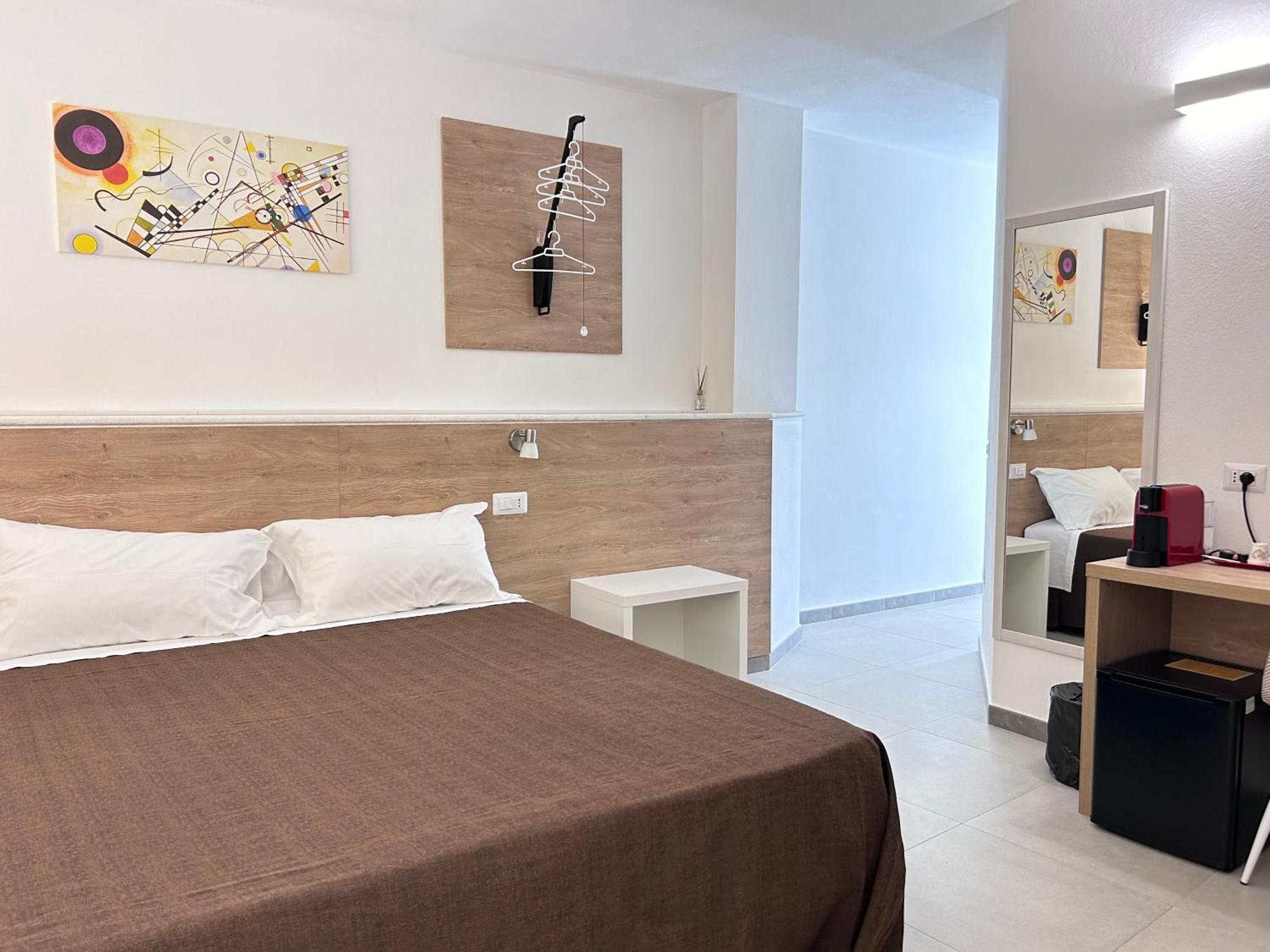 Longevity Hotel Tortolì Buitenkant foto