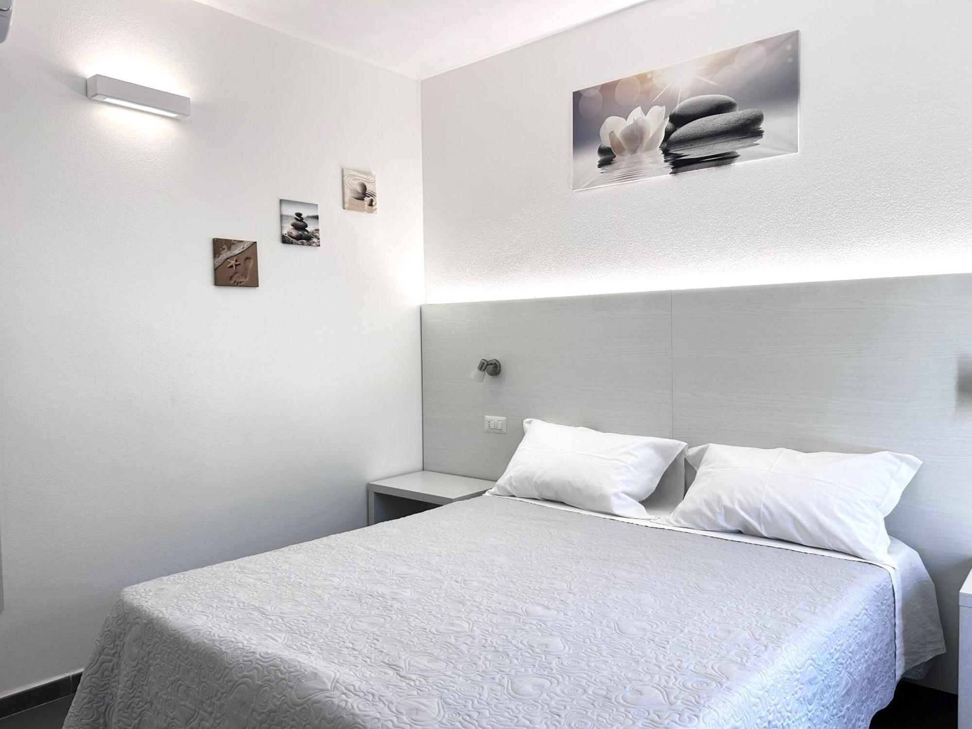Longevity Hotel Tortolì Buitenkant foto