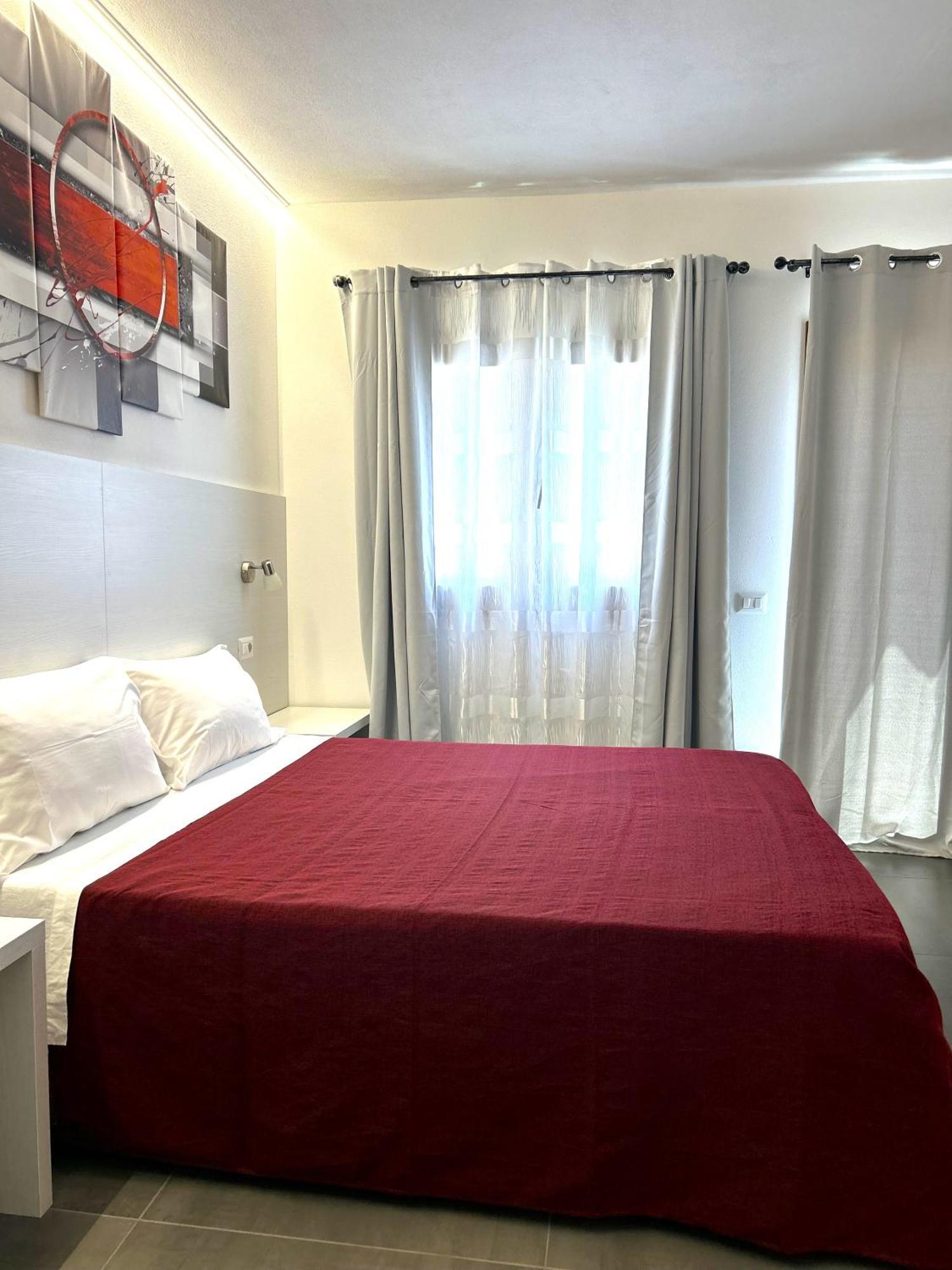 Longevity Hotel Tortolì Buitenkant foto
