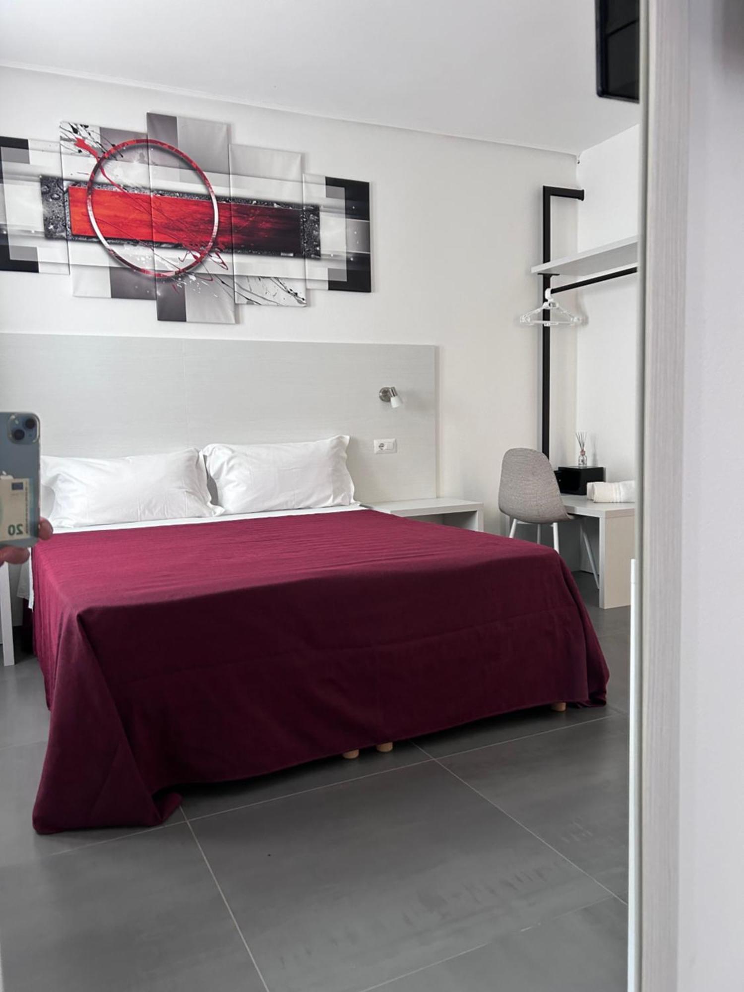 Longevity Hotel Tortolì Buitenkant foto